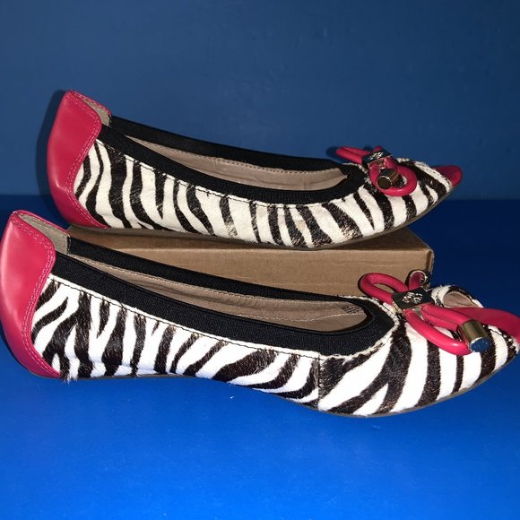 BCBGeneration Zebra Stripe Pink Ballerina Flats Size 6 - Picture 1 of 4